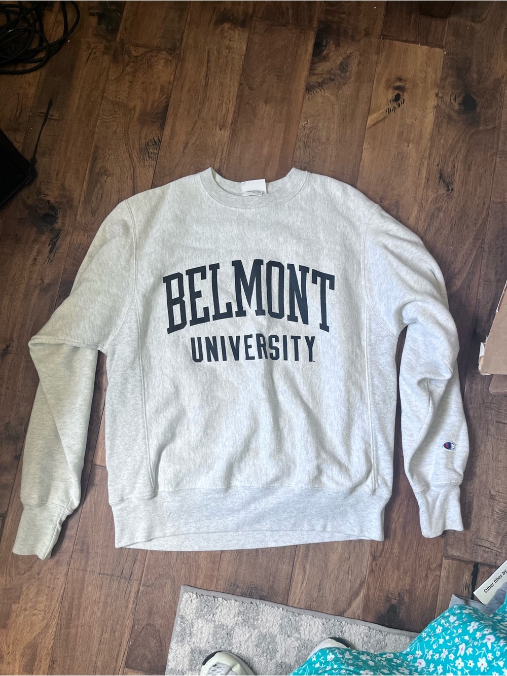 Belmont University Crewneck Size Medium